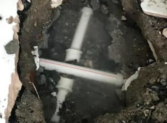 青山湖阳台漏水维修公司为您分享楼上楼下漏水怎么处理